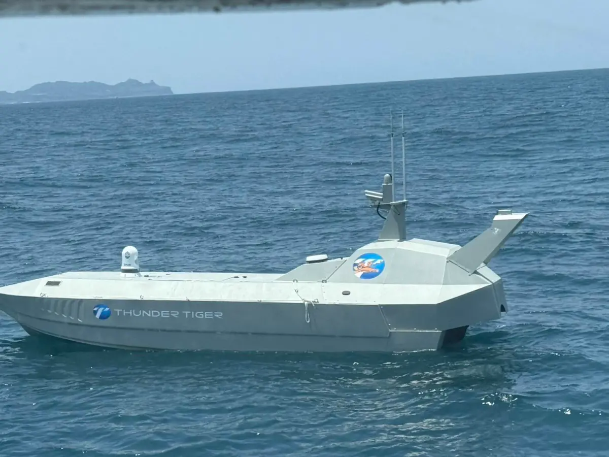 ▲海巡署尋獲雷虎公司無人艇。（圖／海巡署提供）