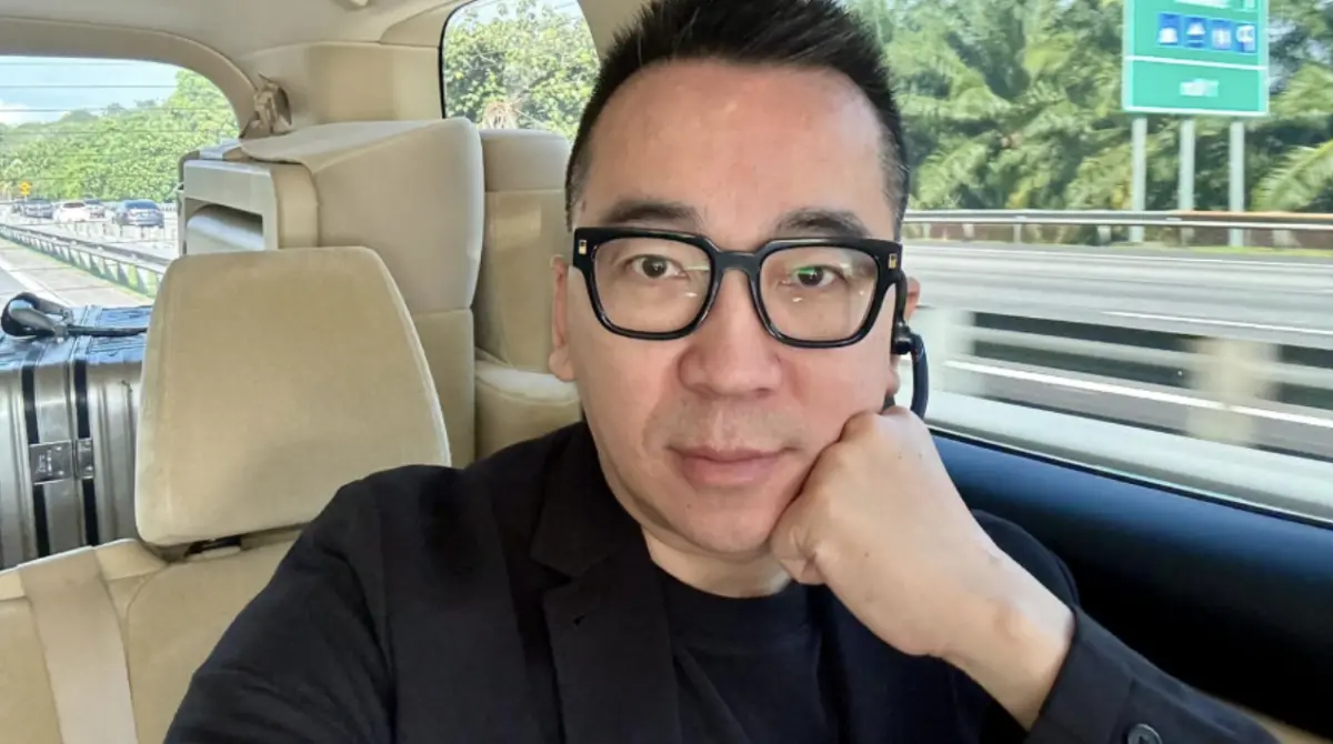 ▲男星劉畊宏和王世均（如圖）財務糾紛再現，前者昨才駁斥欠債，後者今（30）日稍早打臉他，還原是劉畊宏拿不出投資周杰倫餐廳的股本金1100萬，並放話還留存當年3人的合作協議。（圖／翻攝自王世均臉書）