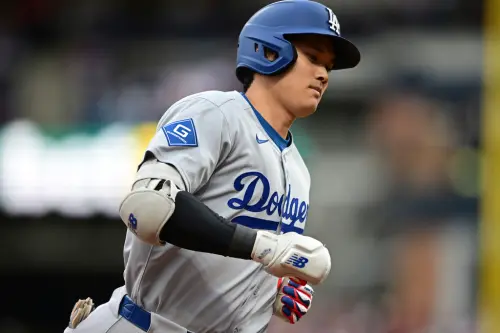 洛杉磯道奇球星大谷翔平在與紐約洋基一役中,以首局首打席就敲出本季第21轟的全壘打,追平比數,更締造20世紀棒球史上從未出現的紀錄──在6月前就累積得到60分。 ▲洛杉磯道奇球星大谷翔平在與紐約洋基一役中,以首局首打席就敲出本季第21轟的全壘打,追平比數,更締造20世紀棒球史上從未出現的紀錄──在6月前就累積得到60分。(圖/美聯社/達志影像)