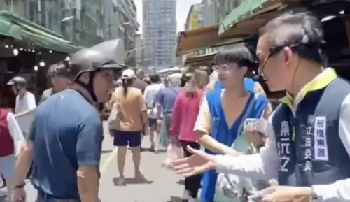 赴市場宣傳反罷免遭嗆「擾民」葉元之不解轉頭說「這句」避衝突
