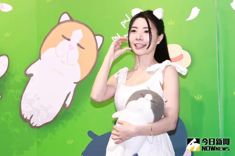 ▲艾融(如圖)遭影射成富商小三,稍早露面吐心聲,「很想哭!怎麼會這樣⋯⋯應該不關我的事吧。」(圖/記者吳翊緁攝影)