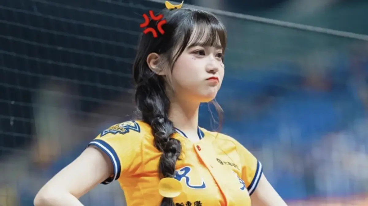 ▲邊荷律（如圖）今（3）日宣告爸爸離世，其將在本月4日入殮、5日出殯，並長久安葬於仁川家族公園（慈恩塔），她悲痛發聲：「預計今晚9點多才能抵達殯儀館，如果情況允許，希望大家能前來弔唁！」（圖／翻攝自邊荷律IG）