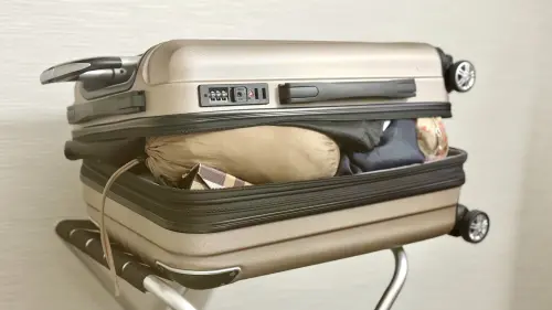 ▲飯店行李架 行李架（圖／取自photoAC）