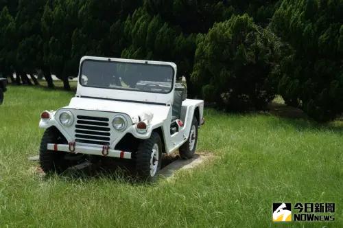 ▲清泉崗基地美軍足跡館外展示的M151吉普車。(圖/記者呂炯昌攝) ▲清泉崗基地美軍足跡館外展示的M151吉普車。(圖/記者呂炯昌攝)