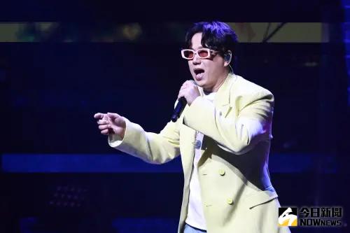 蕭煌奇寫歌送親姊！自爆她曾是專屬司機：載我去唱民歌還會捉弄我
