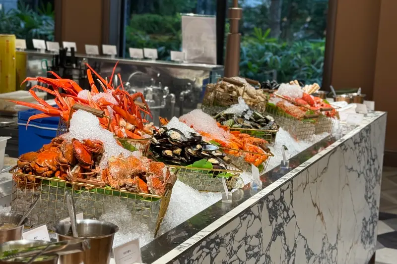 ▲6月全台吃到飽餐廳依舊推出許多優惠活動，像是第二人半價或是增加新美食活動，本文整理全台共26個品牌、全台計98家餐廳，優惠資資訊一次看。（圖／記者葉盛耀攝）