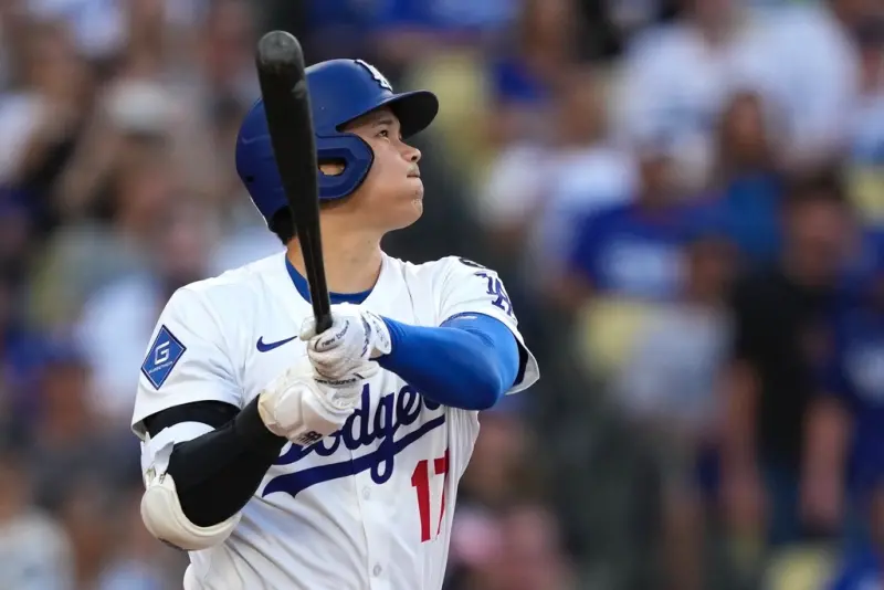 ▲美國職業棒球大聯盟（Major League Baseball）洛杉磯道奇與聖地牙哥教士今（10）日展開國聯西區首位爭奪戰，日籍球星大谷翔平擔任先發第一棒、指定打擊，繳出5打數1安打1保送的表現，連續安打場次推進至6場。（圖／美聯社／達志影像）