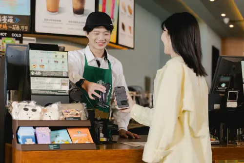 ▲星巴克買一送一有星冰樂！6月咖啡優惠一次整理。（圖／星巴克提供）