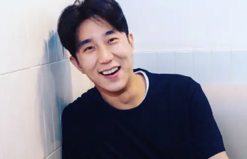 42歲房祖名現況曝光！呼麻後定居台灣　疑「癩痢頭」看起來老超多
