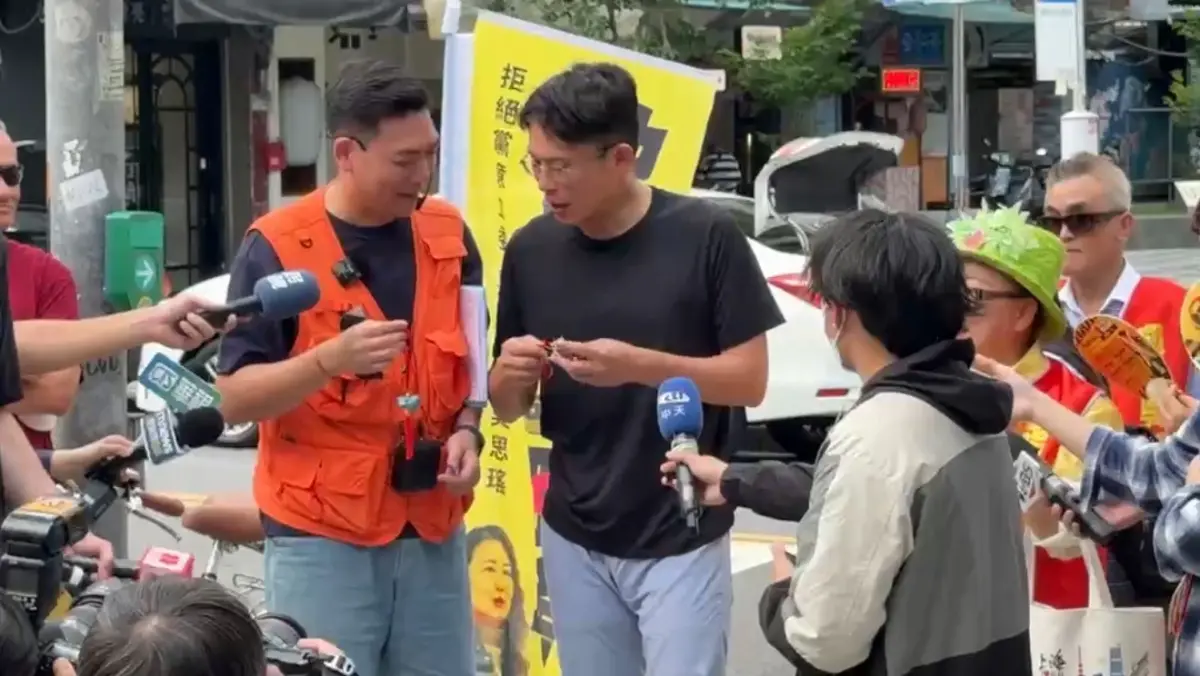 罷免吳思瑤連署「142件寫錯人」！他秀證據打臉：造假到這種程度