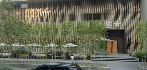▲「公益路」是台中主題式餐廳的一級戰區，包含茶六燒肉堂、輕井澤鍋物等名店都有在這條街上設置大型門市。（圖／GoogleMaps）
