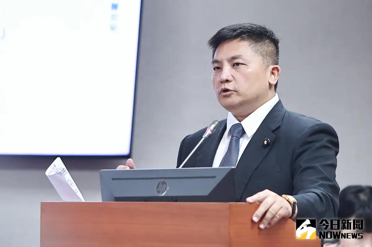 吳宗憲稱「砍吃吃喝喝的錢」！二度槓上行政院：人民看不起你們
