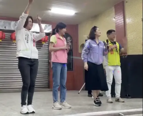 ▲吳思瑤也曬出自己和林延鳳、陳慈慧、陳賢蔚在台上大唱張惠妹的〈三天三夜〉的影片。（圖／翻攝吳思瑤Threads）