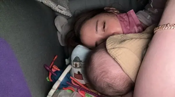 ▲歐陽妮妮去年嫁給張書豪，去年12月31日跨年夜誕生的兒子，還沒半歲就確診新冠肺炎。（圖／歐陽妮妮小紅書）