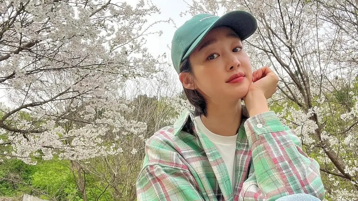 ▲韓國41歲名模崔汝珍（如圖）宣布與圈外男友結婚，曾因寄住在對方與前妻家中，引發不倫疑雲，所幸男方前妻親自澄清交往時機，為兩人戀情正名。（圖／崔汝珍IG）