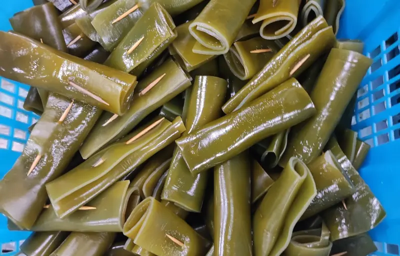 海帶「插一根牙籤」有啥用途？市場老闆解答了：超聰明、非常衛生