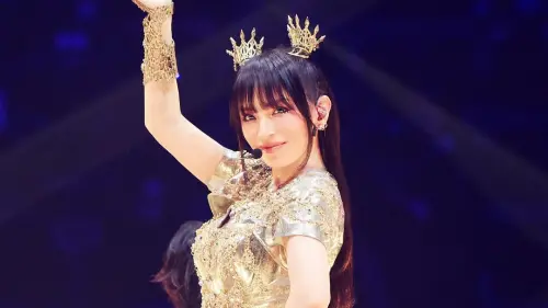 ▲濱崎步（如圖）近日捲入馬斯克的「捐精風波」中，事實上這位傳奇女星的過往情史超瘋狂，不僅與前夫互毆，還跟經紀公司社長大談父女地下戀，如今她選擇低調未婚生子，生活過得超幸福，《NOWnews今日新聞》也整理她過往情史，讓讀者一同認識她的愛情故事。（圖／翻攝自濱崎步IG）