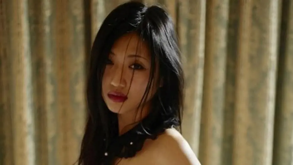 ▲日本初代「國民情婦」壇蜜日前受邀《朝日電視台》專訪，談到自己2年前因為痛失外婆及愛貓，導致罹患憂鬱症住院治療2次，而她在畫面中爆瘦畫面曝光後，讓不少粉絲及網友十分擔憂，壇蜜也表示自己因為不健康的心理狀況，坦言：「曾想過離婚！」（圖／翻攝自壇蜜粉絲IG @mitu_dan_）