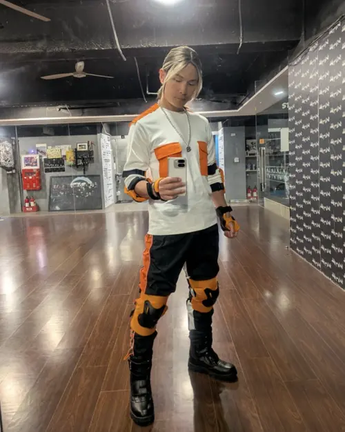 ▲孫協志（如圖）和姚淳耀、鍾佳播合體，連老婆夏宇童都認不出來。（圖／翻攝自孫協志臉書）