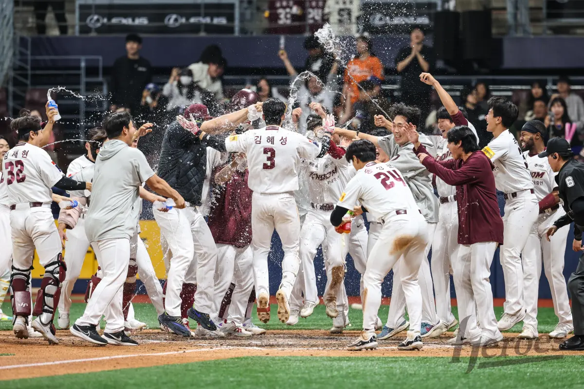 ▲「韓國職棒主題團」安排旅客前進首爾巨蛋，觀賞職棒培證英雄隊的賽事。（圖／培證英雄球隊）