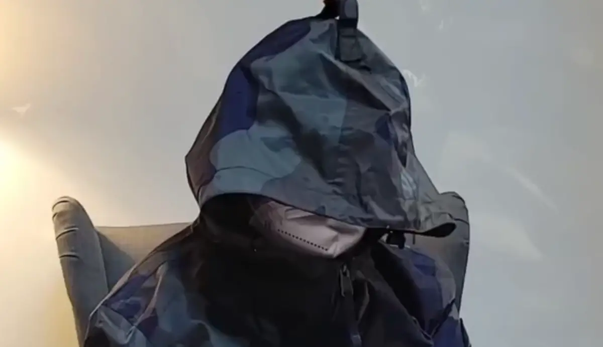 ▲「免費遊泰」受害人胡小姐描述案發經過。（圖／翻攝畫面）