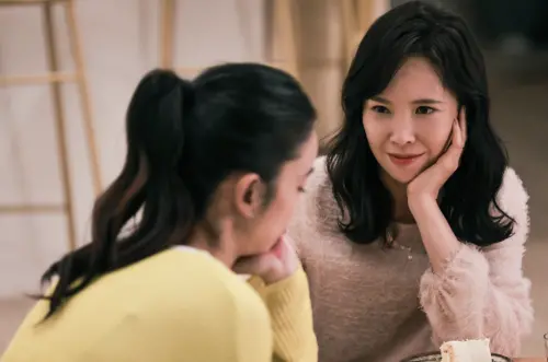 ▲天心(右)也曾在感情中擺爛,靠著閨密才走出來。(圖/寬想國際娛樂) ▲天心(右)也曾在感情中擺爛,靠著閨密才走出來。(圖/寬想國際娛樂)