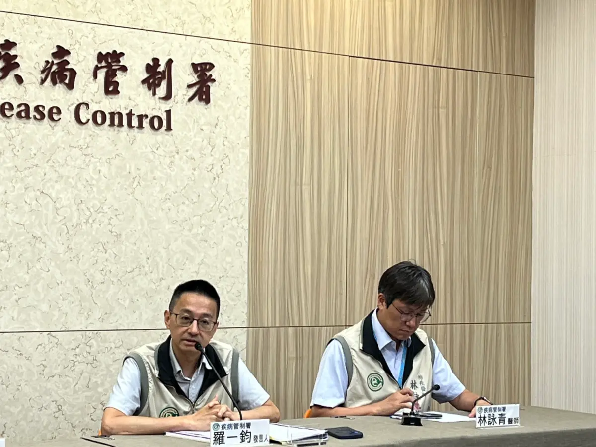 ▲疾管署副署長羅一鈞說明疫情最新情況。（圖／記者張乃文攝）