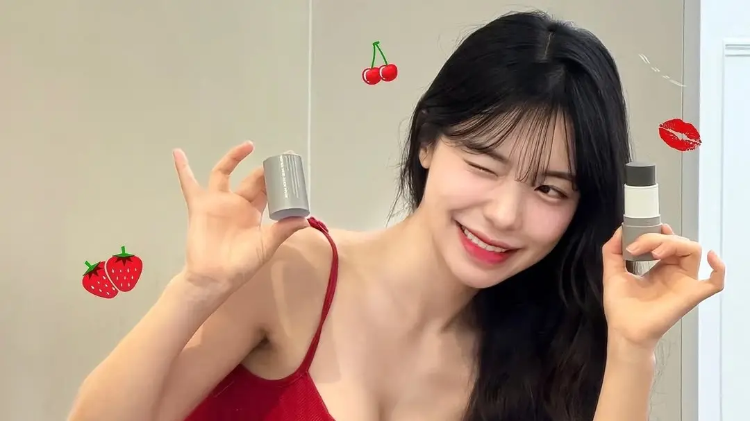 ▲味全龍韓籍啦啦隊女神李多慧（如圖）今（3）日低調素顏現身花蓮機場，而她接受《NOWnews今日新聞》記者訪問時，暢談自己對於新同學金娜妍及權喜原的「第一印象」，要她們2人注意「這件事」，同時曝光與LG雙子啦啦隊員元民柱的暖心時刻與對話。（圖／翻攝自李多慧IG）