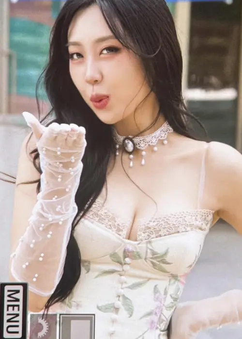 李泳知上傳一系列超辣美照。(圖/李泳知IG) ▲李泳知上傳一系列超辣美照。(圖/李泳知IG)