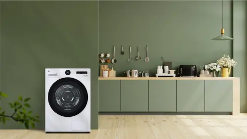 ▲LG AI免曬衣乾衣機獲節能標章認證，標準行程的用電量換算成電費僅需不到5元。（圖／品牌提供）