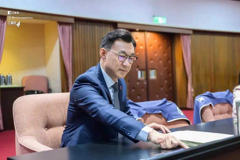 立院通過無煤中火！江啟臣喊堅持到底：2016就提案