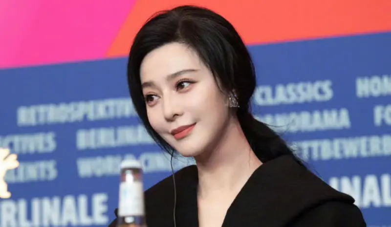 ▲范冰冰（如圖）剛出道時曾認愛男星王學兵，最後因對未來觀念不合而分手，10年後再次見面，范冰冰幾度紅了眼眶。（圖／翻攝自微博）