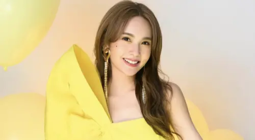 楊丞琳「科技放閃」李榮浩！結婚6週年感性告白：謝謝你一路陪伴
