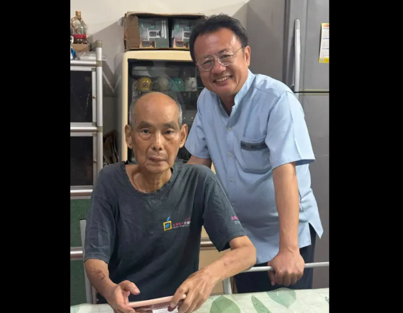 ▲賴坤成三周前才探望林正杰。（圖／翻攝賴坤成臉書）