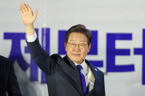 ▲韓國總統大選落幕,由共同民主黨候選人李在明當選第21屆韓國總統,任期於4日上午正式展開。(圖/美聯社/達志影像) ▲韓國總統大選落幕,由共同民主黨候選人李在明當選第21屆韓國總統,任期於4日上午正式展開。(圖/美聯社/達志影像)