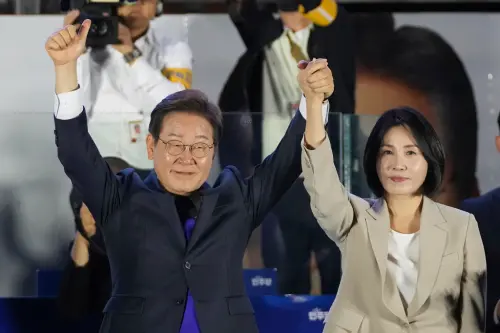 ▲韓國總統李在明、總統夫人金惠京。(圖/美聯社/達志影像) ▲韓國總統李在明、總統夫人金惠京。(圖/美聯社/達志影像)