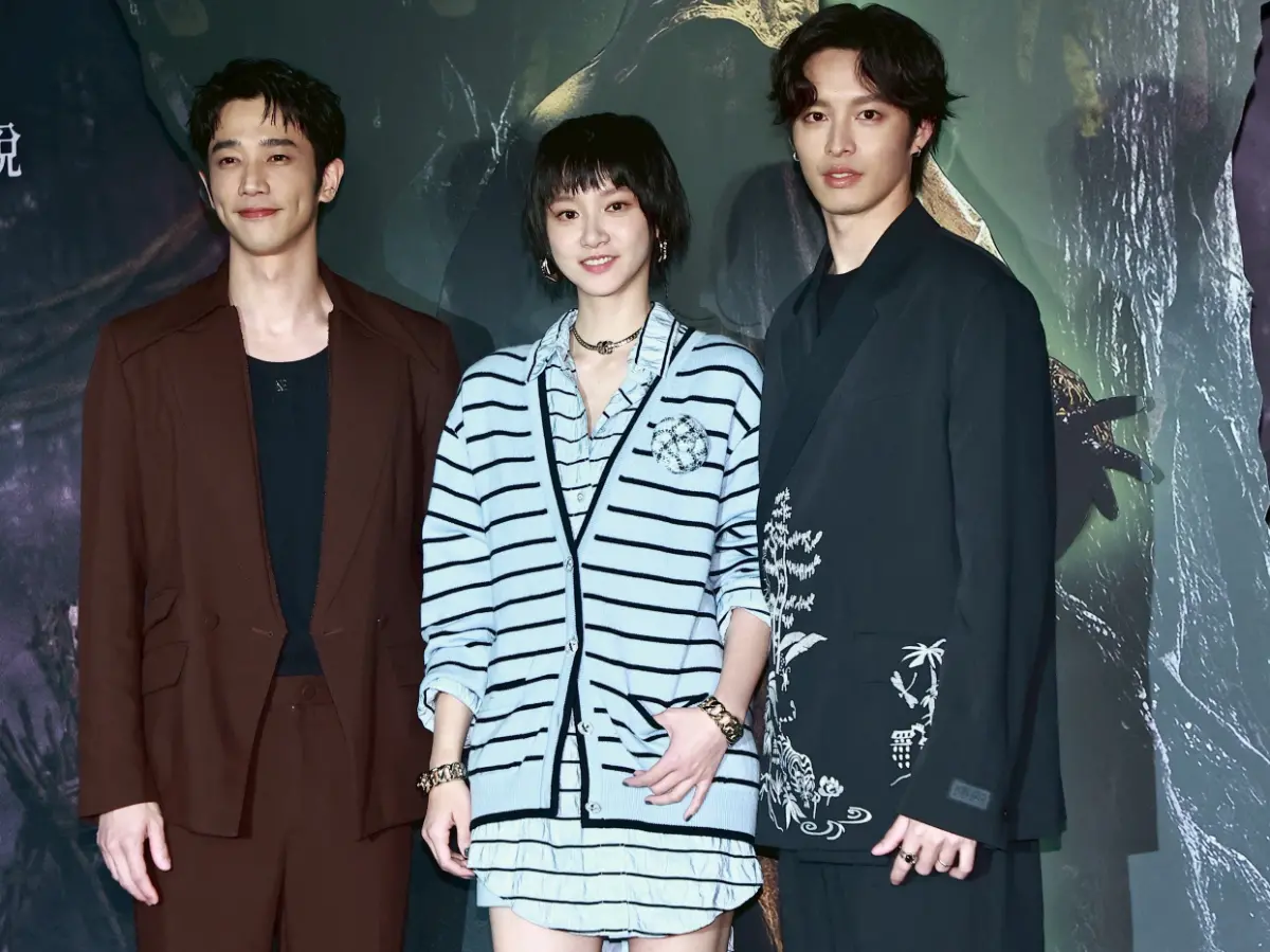 ▲劉以豪（左起）、袁澧林、曹佑寧在《山忌 黃衣小飛俠》有三角糾纏，劉以豪透露以前真的和朋友喜歡上同一個女生，卻都沒正式追求，曹佑寧則認了會照三餐親女友王淨。（圖／記者葉政勳攝） 