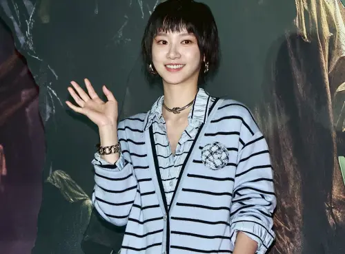 ▲香港「文青女神」袁澧林來台灣拍攝《山忌 黃衣小飛俠》，笑言跟「血漿」變好朋友，連內褲都沾滿血漿。（圖／記者葉政勳攝）