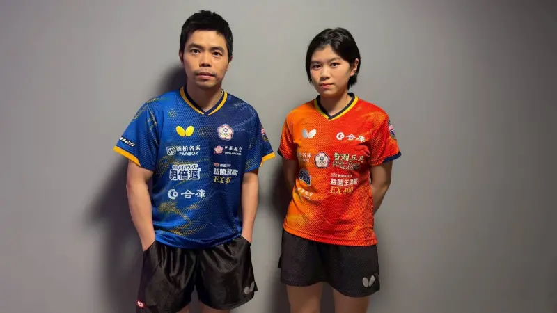 ▲年僅17歲的台灣桌球新星葉伊恬（圖右），原受邀參加7月3日至13日於美國拉斯維加斯舉行的WTT大滿貫賽，卻遭中華民國桌球協會片面取消參賽資格。（圖／莊智淵臉書）