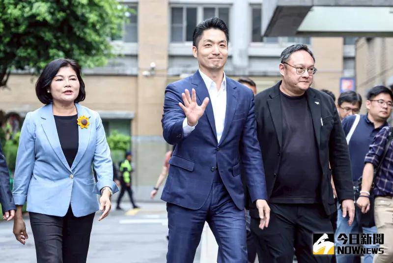 蔣萬安率藍首長討錢 　政院：收6訴願書交法規會辦理