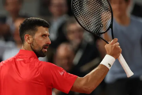 ▲38歲的Novak Djokovic今（5日）在法網8強逆轉擊敗Alexander Zverev，儘管非奪冠熱門，仍強勢挺進四強，展現統治力，朝史無前例的大滿貫第25冠邁進。（圖／路透／達志影像）	