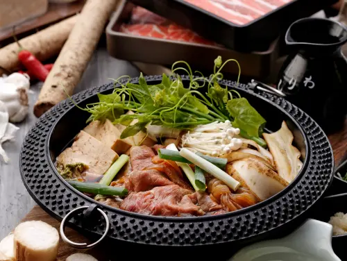 ▲MO-MO PARADISE也推出10人同行1人免費，並有抽獎活動。（圖／三澧餐飲集團提供）