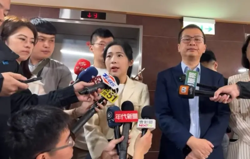 ▲ 國民黨立委徐巧芯痛斥，這根本是巨嬰說法。（圖／翻攝自羅智強直播）