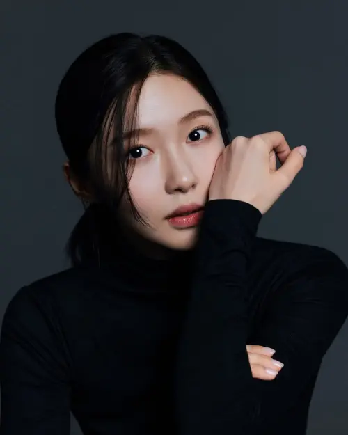 ▲▼朱賢英長相甜美,但愛好是摔角,相當反差萌。(圖/翻攝AIMC IG) ▲▼朱賢英長相甜美,但愛好是摔角,相當反差萌。(圖/翻攝AIMC IG)