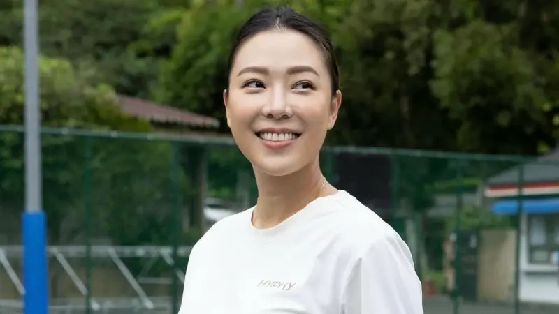 林又立出國行李有問題？被海關搜出「神祕白色粉末」　嚇壞母女倆