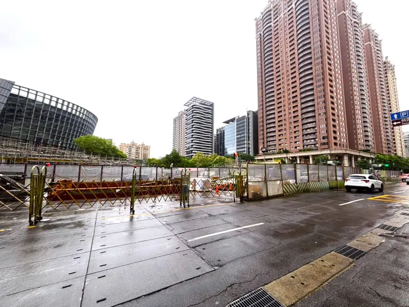 ▲想在桃園買房，該選中古屋還預售屋？房仲公開十大價差區，在桃園區買30平房，選中古比預售現省約615萬元。（圖／永慶房產集團提供）