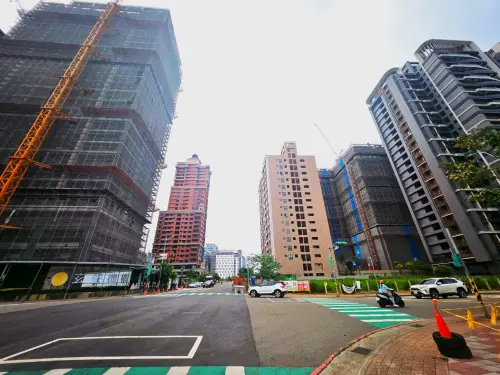 ▲最多雙北外移人口的桃園「龜山區」，機捷沿線新大樓林立，各站價格區間大、滿足不同預算購屋族。（圖／永慶房產集團提供）