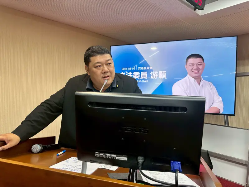 ▲南投縣國民黨立委游顥指出，罷免他的二階連署書，有大量的死亡連署與抄襲名冊。（圖／游顥提供，2025.06.05）