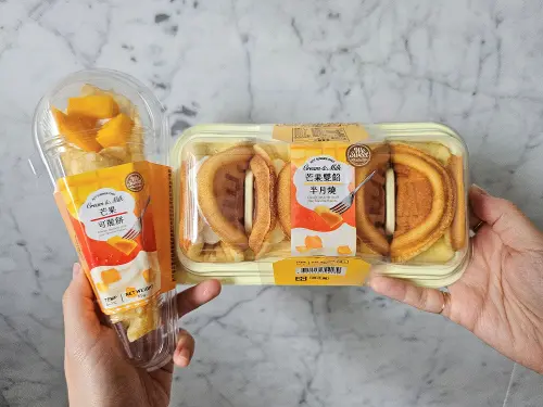▲芒果季新品We Sweet芒果可麗餅（左）、芒果雙餡半月燒（右）。（圖／全聯提供）