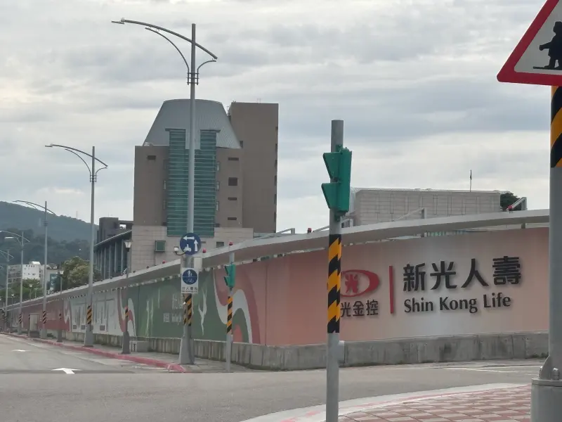 ▲北士科輝達台灣總部卡關，消息指新光人壽獅子大開口開出140億元與台北市府解約，新光人壽董事長魏寶生今（10）日回應。（圖／記者徐銘穗攝,2025.06.03）